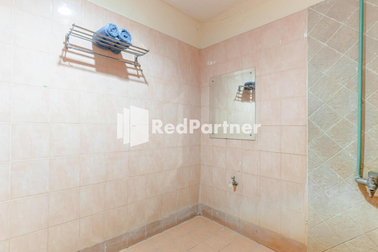 Cherry Pink Hotel Medan Mitra Reddoorz 外观 照片