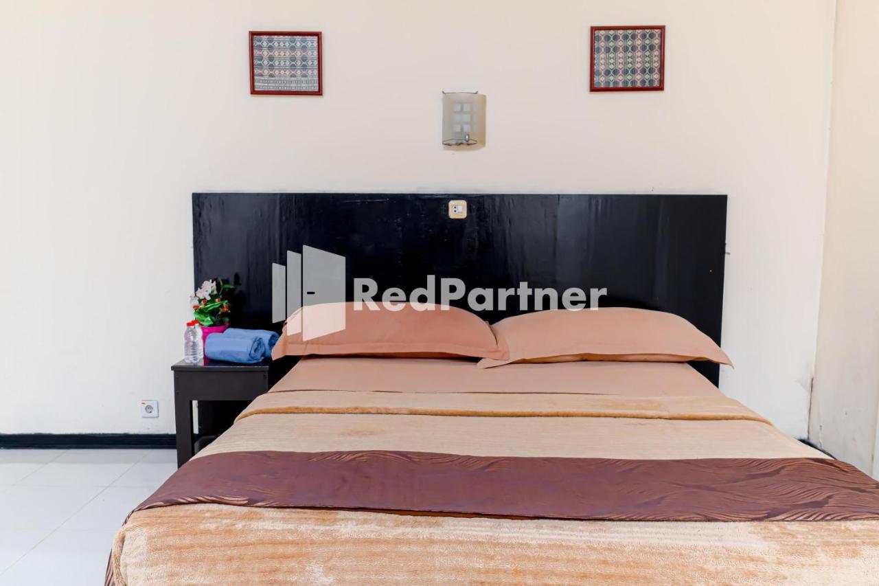 Cherry Pink Hotel Medan Mitra Reddoorz 外观 照片