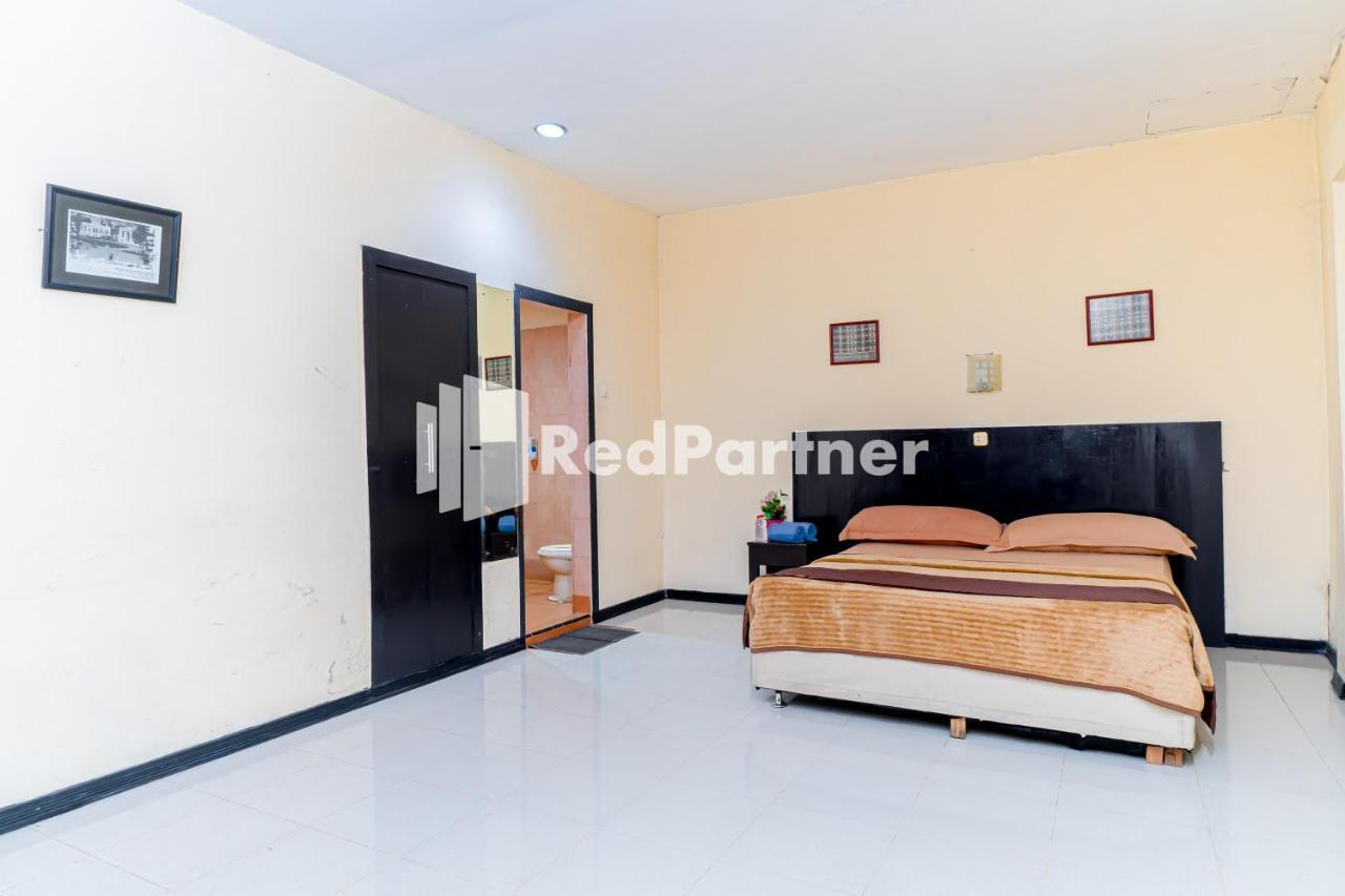 Cherry Pink Hotel Medan Mitra Reddoorz 外观 照片