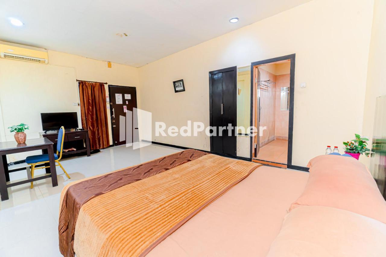 Cherry Pink Hotel Medan Mitra Reddoorz 外观 照片
