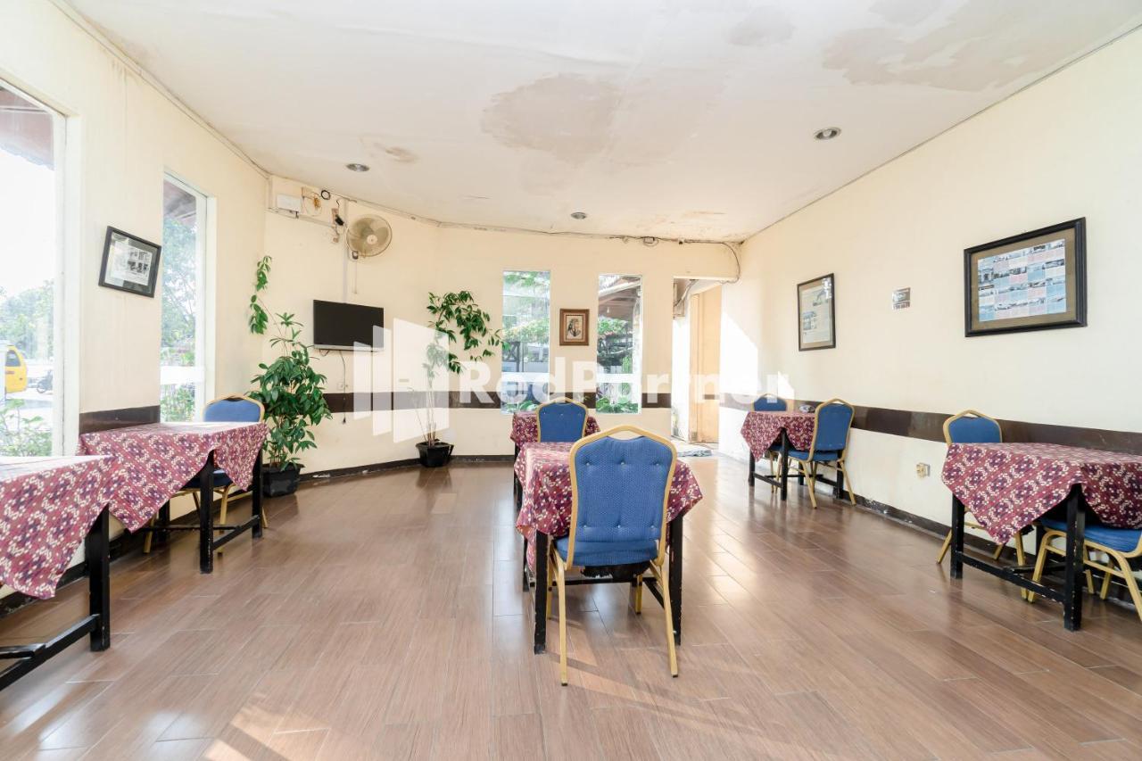 Cherry Pink Hotel Medan Mitra Reddoorz 外观 照片