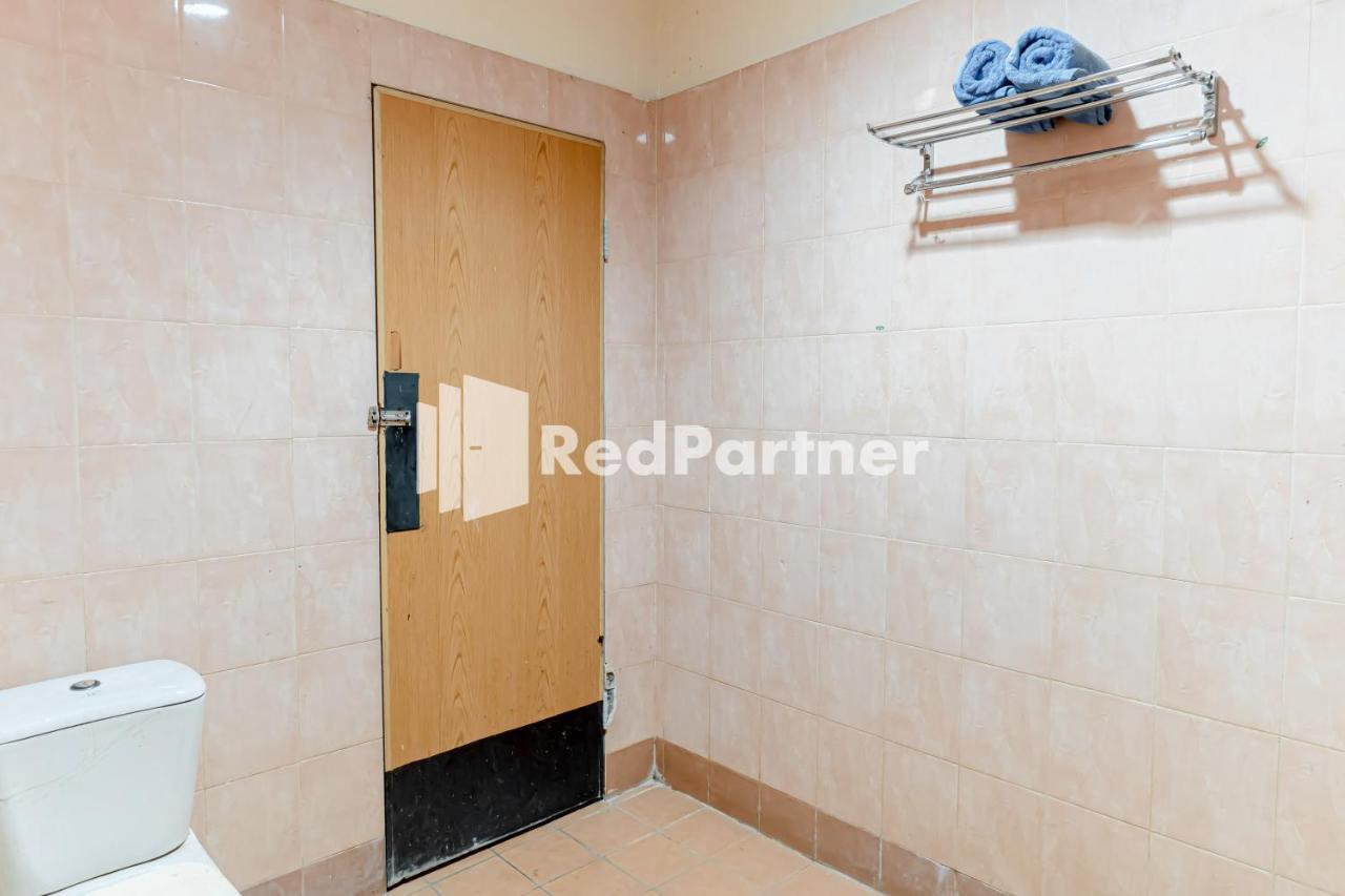 Cherry Pink Hotel Medan Mitra Reddoorz 外观 照片