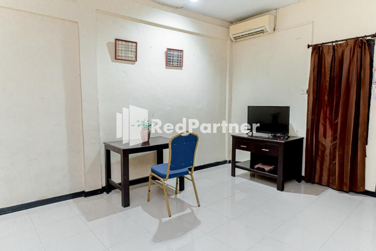 Cherry Pink Hotel Medan Mitra Reddoorz 外观 照片