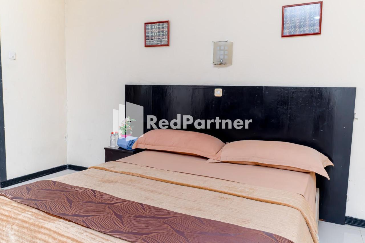 Cherry Pink Hotel Medan Mitra Reddoorz 外观 照片